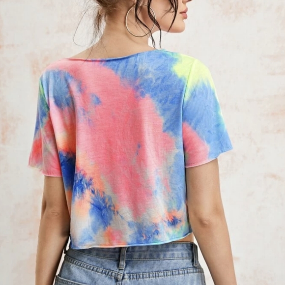 Neon tie dye v neck cropped tee - Picture 2 of 8